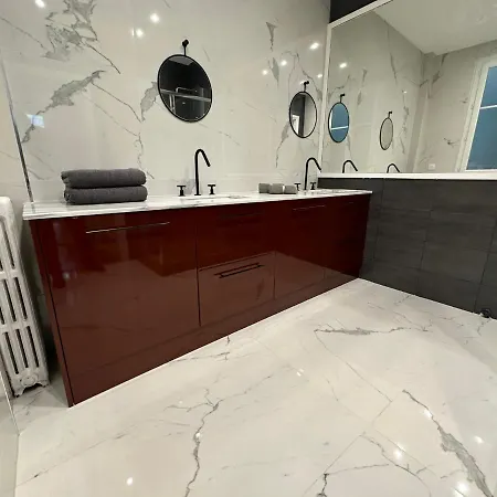 Foch Champs Elysees Apartment