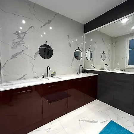 Foch Champs Elysees Apartment Paris